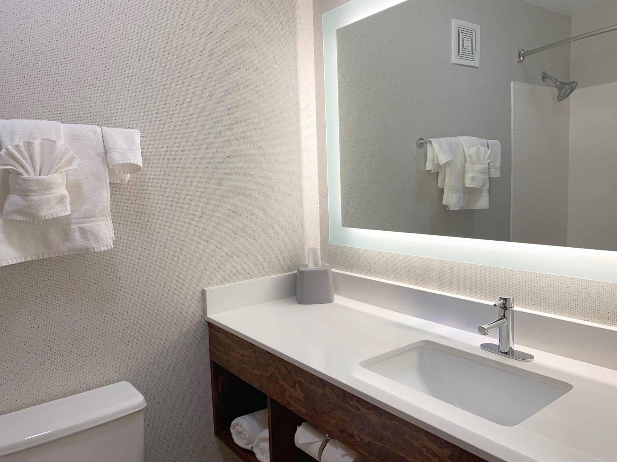 Holiday Inn Express Danville By Ihg Eksteriør bilde