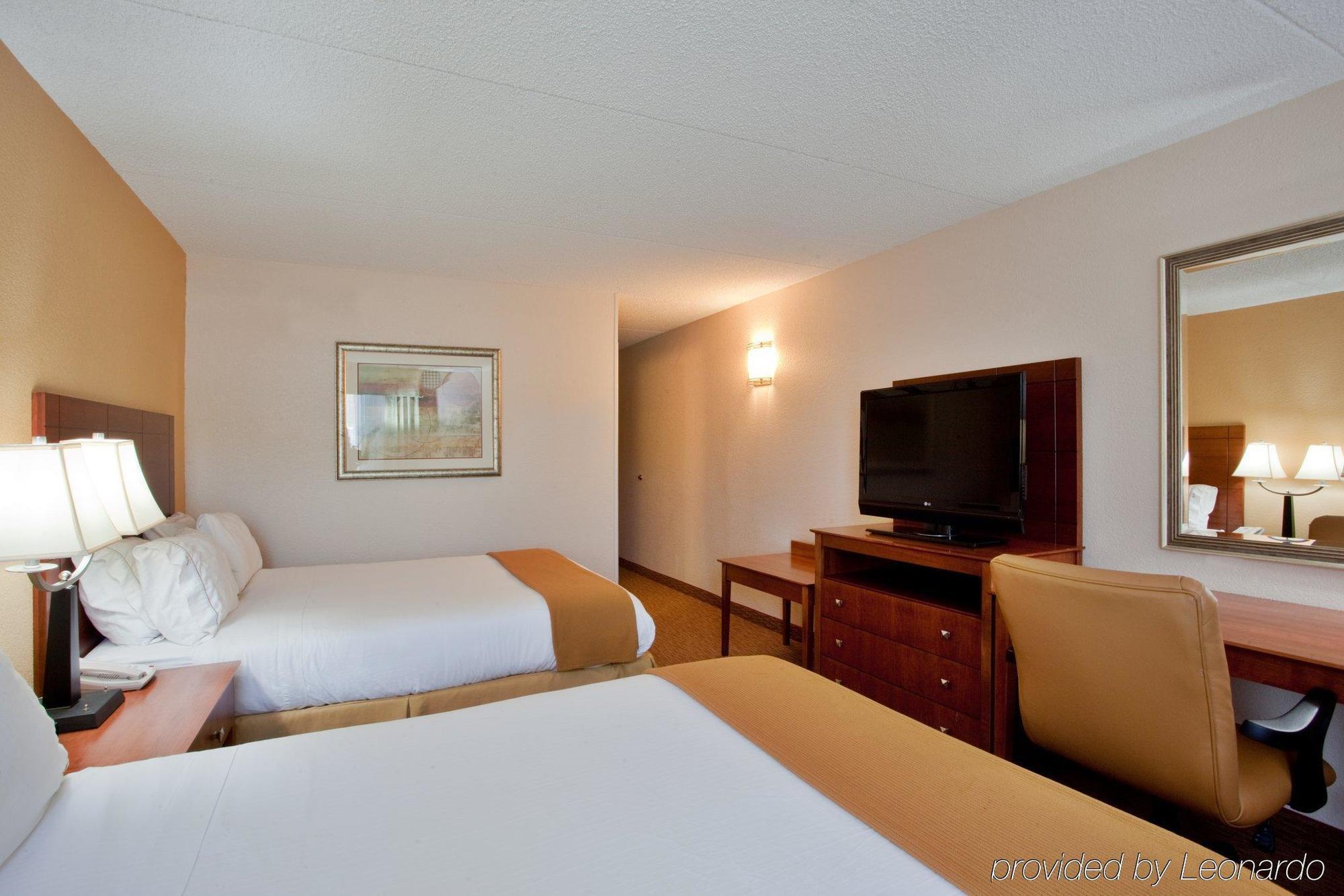 Holiday Inn Express Danville By Ihg Eksteriør bilde